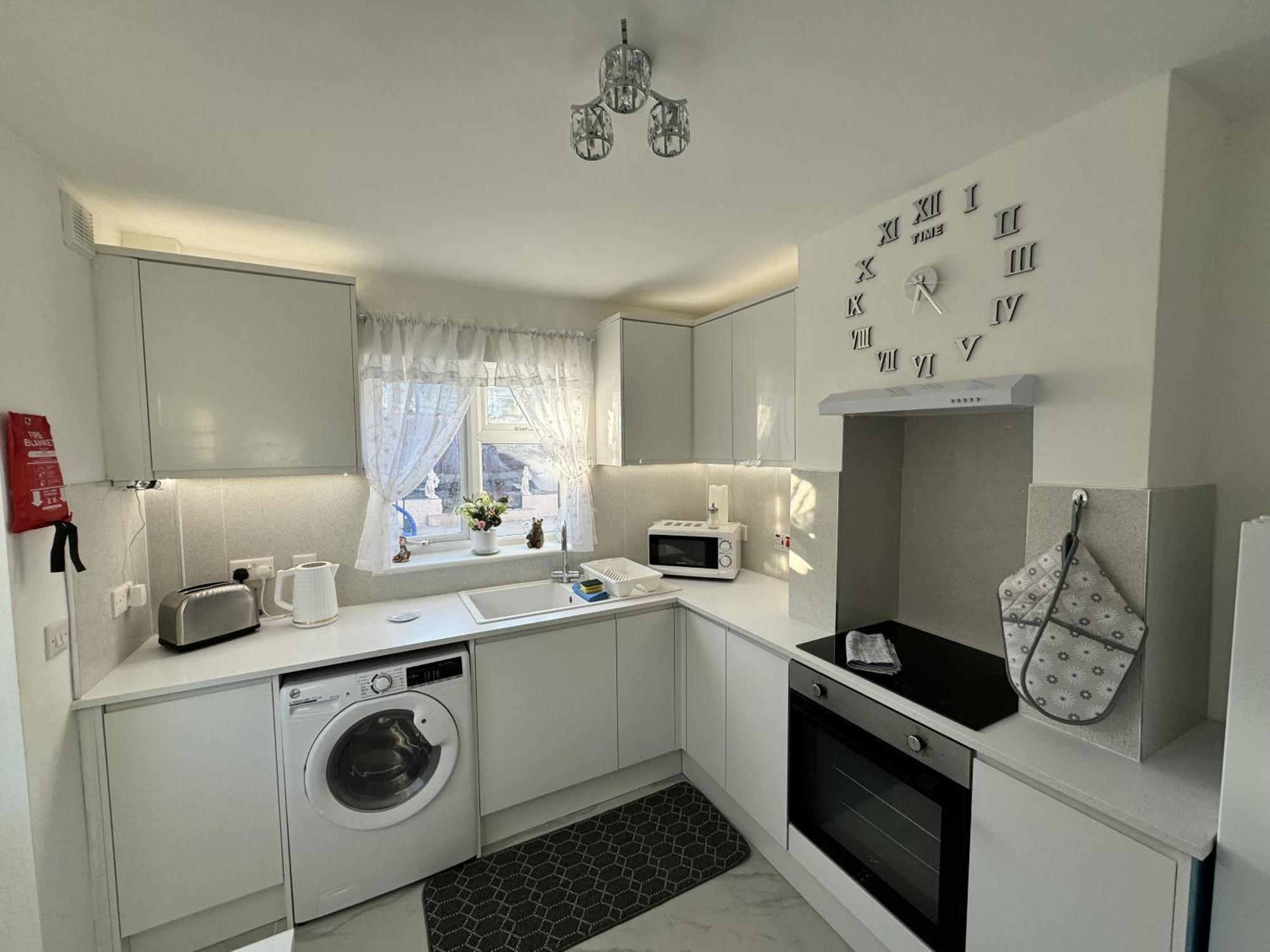 Villa Modern 3-Bed Hideaway Near Westgate With Parking Canterbury Exterior foto