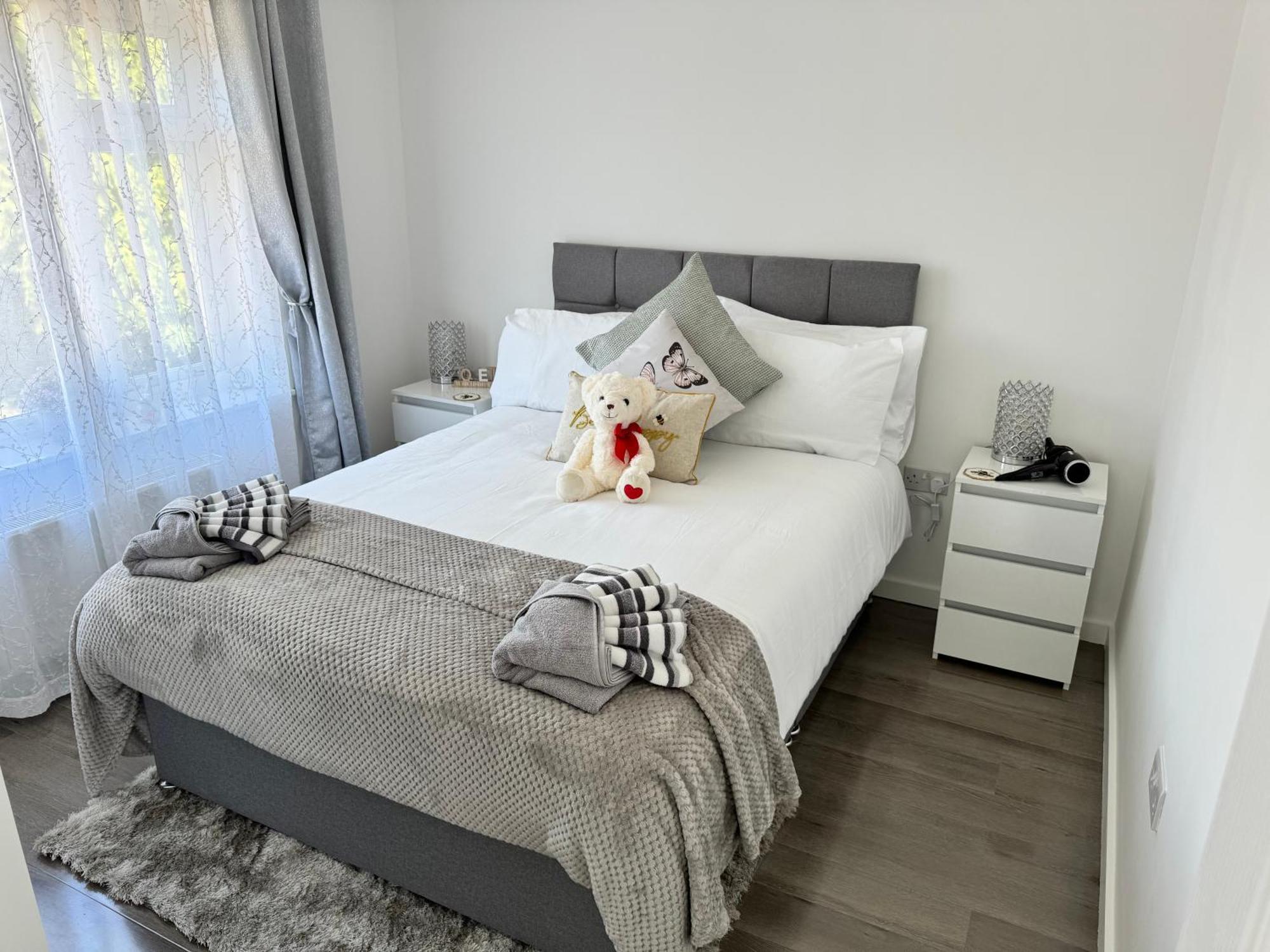 Villa Modern 3-Bed Hideaway Near Westgate With Parking Canterbury Exterior foto