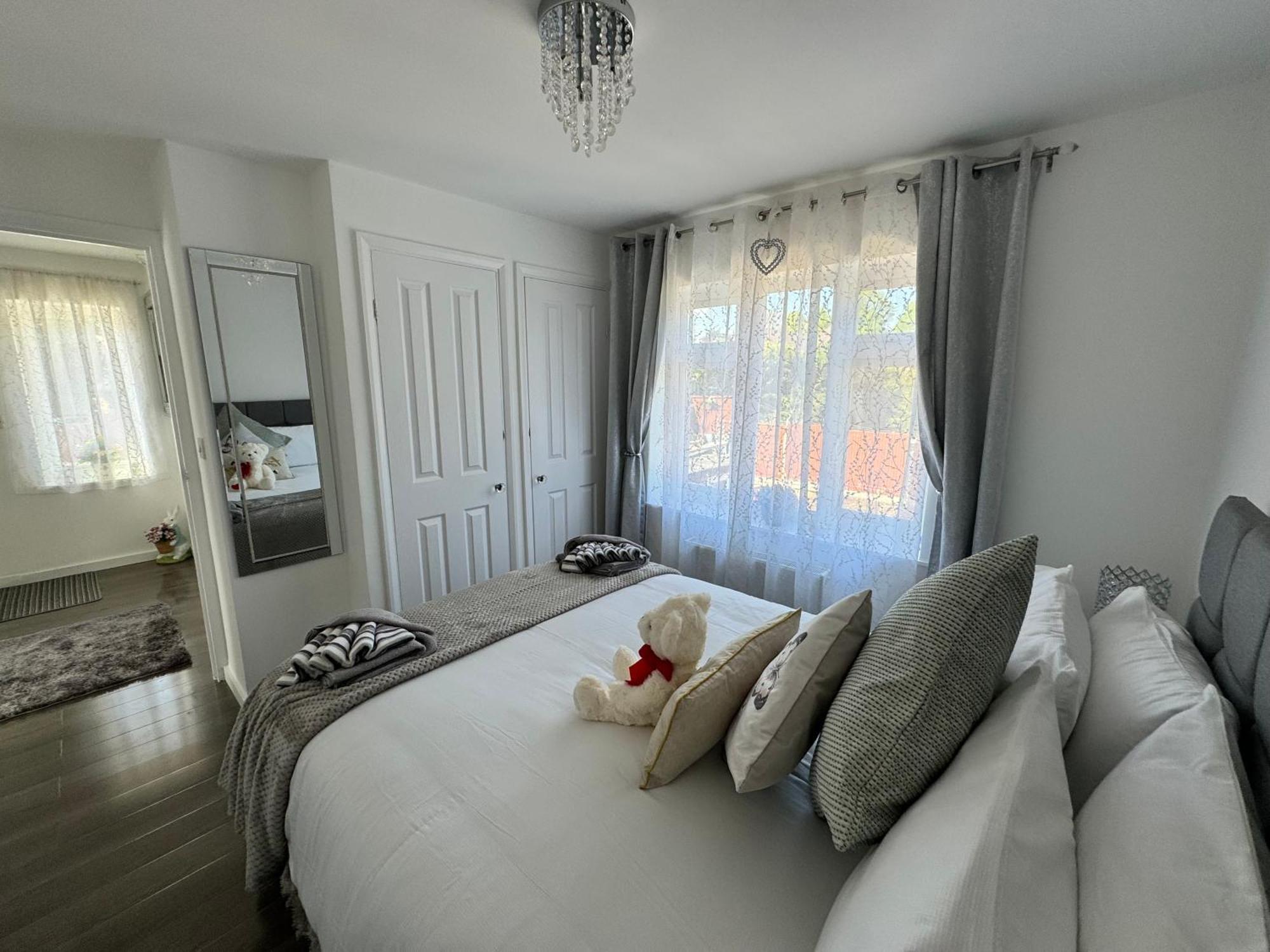Villa Modern 3-Bed Hideaway Near Westgate With Parking Canterbury Exterior foto
