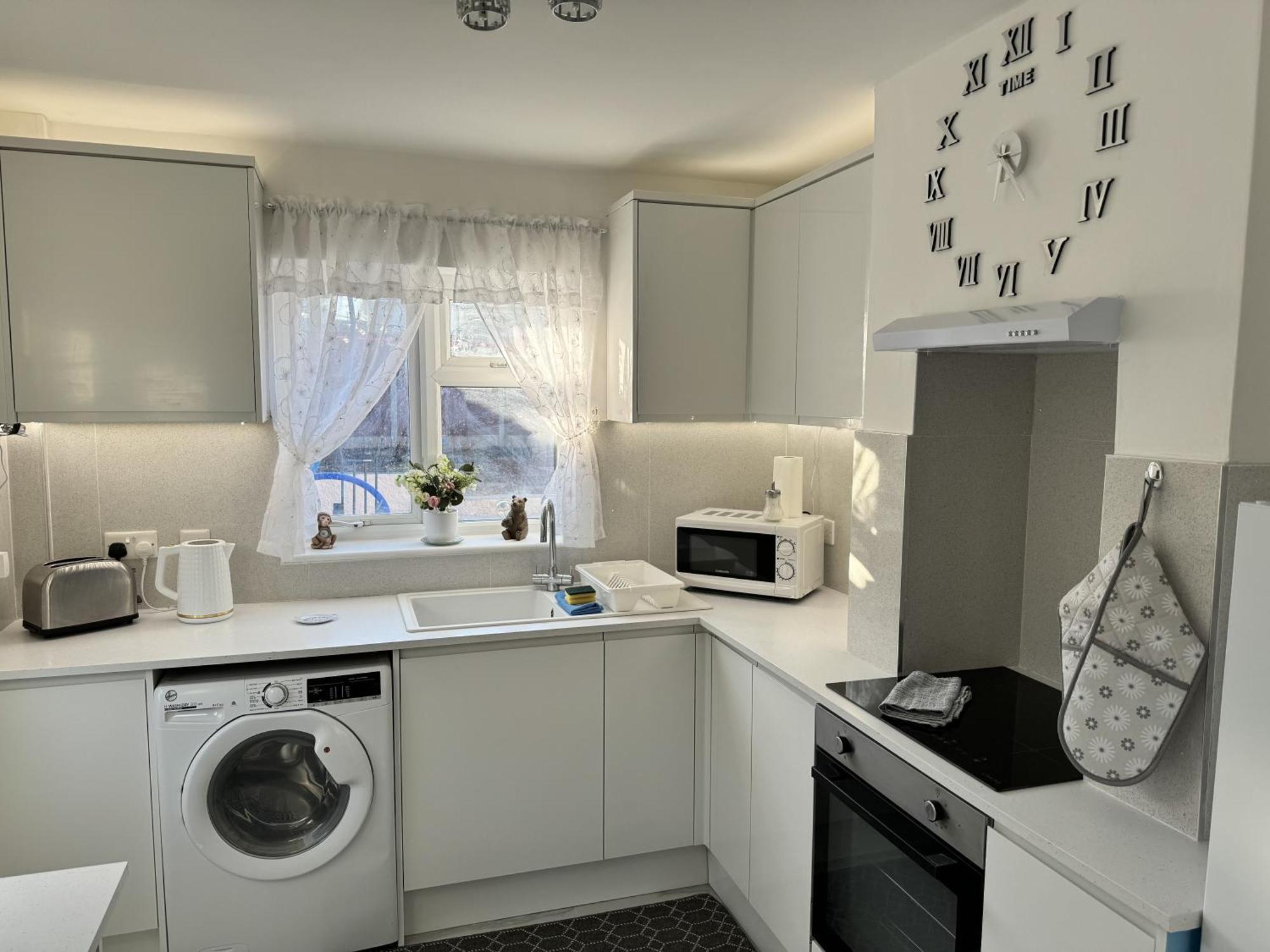 Villa Modern 3-Bed Hideaway Near Westgate With Parking Canterbury Exterior foto