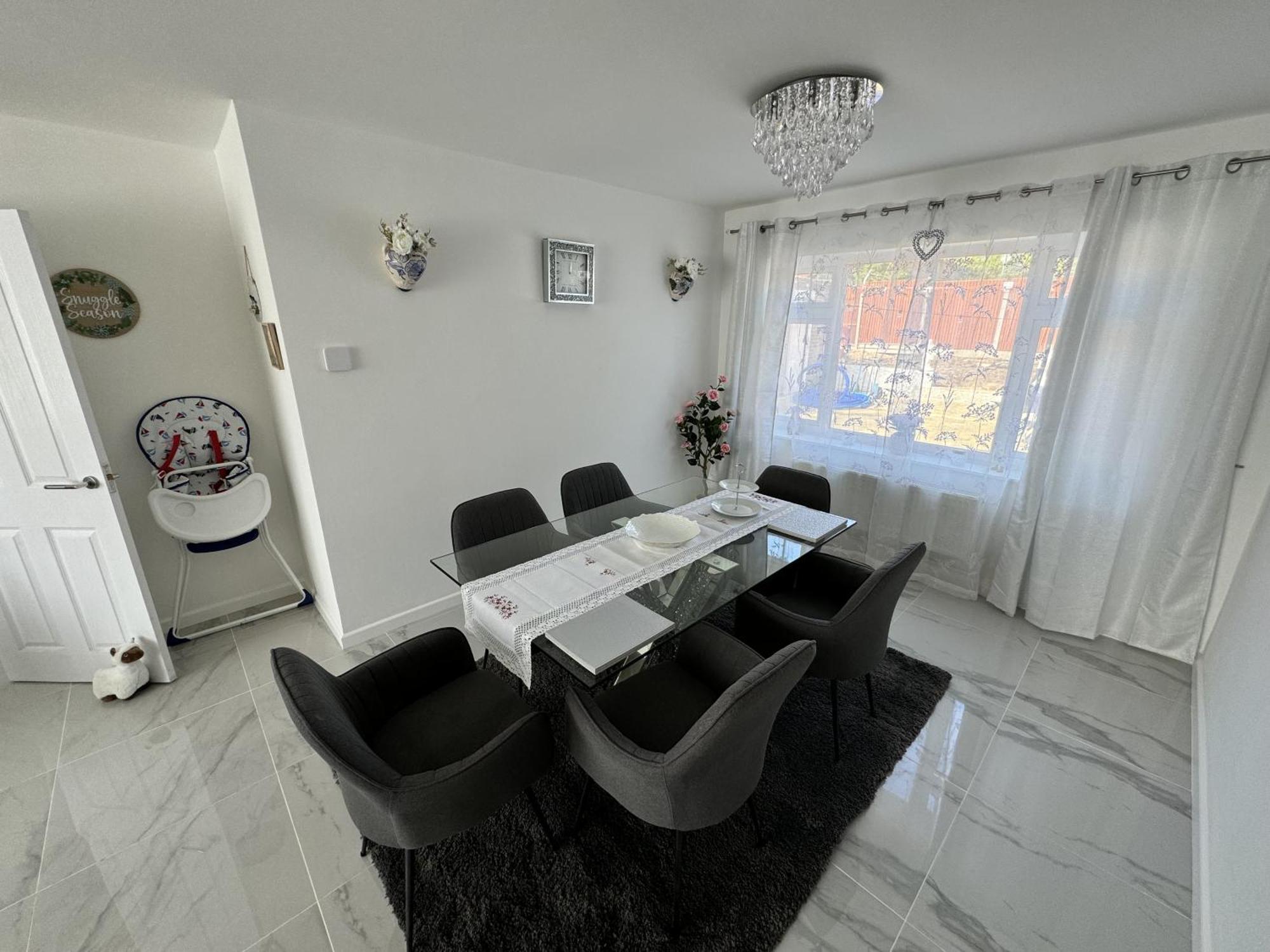 Villa Modern 3-Bed Hideaway Near Westgate With Parking Canterbury Exterior foto