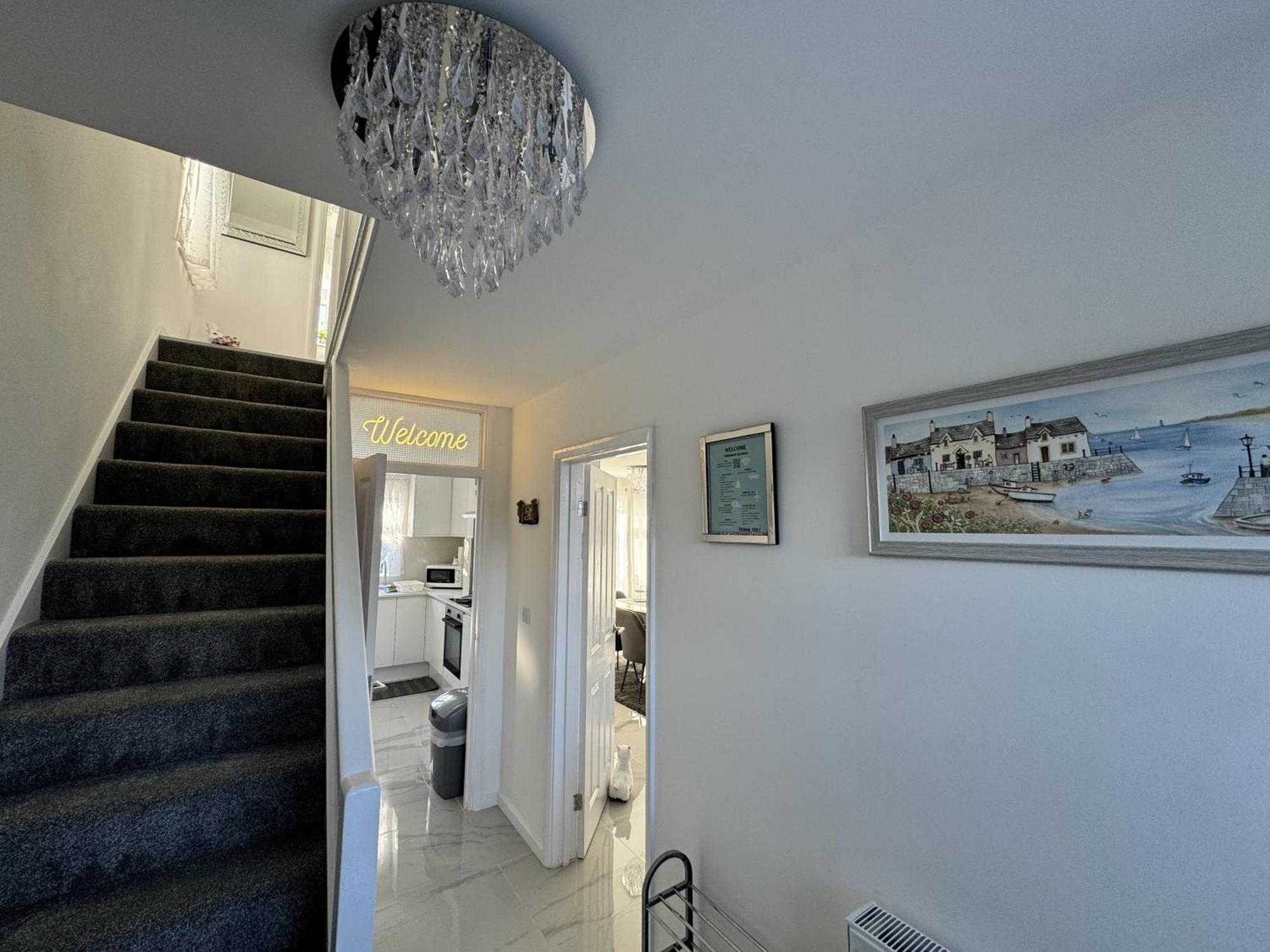 Villa Modern 3-Bed Hideaway Near Westgate With Parking Canterbury Exterior foto